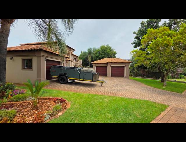 7 BEDROOM HOUSE FOR SALE IN MIDSTREAM ESTATE